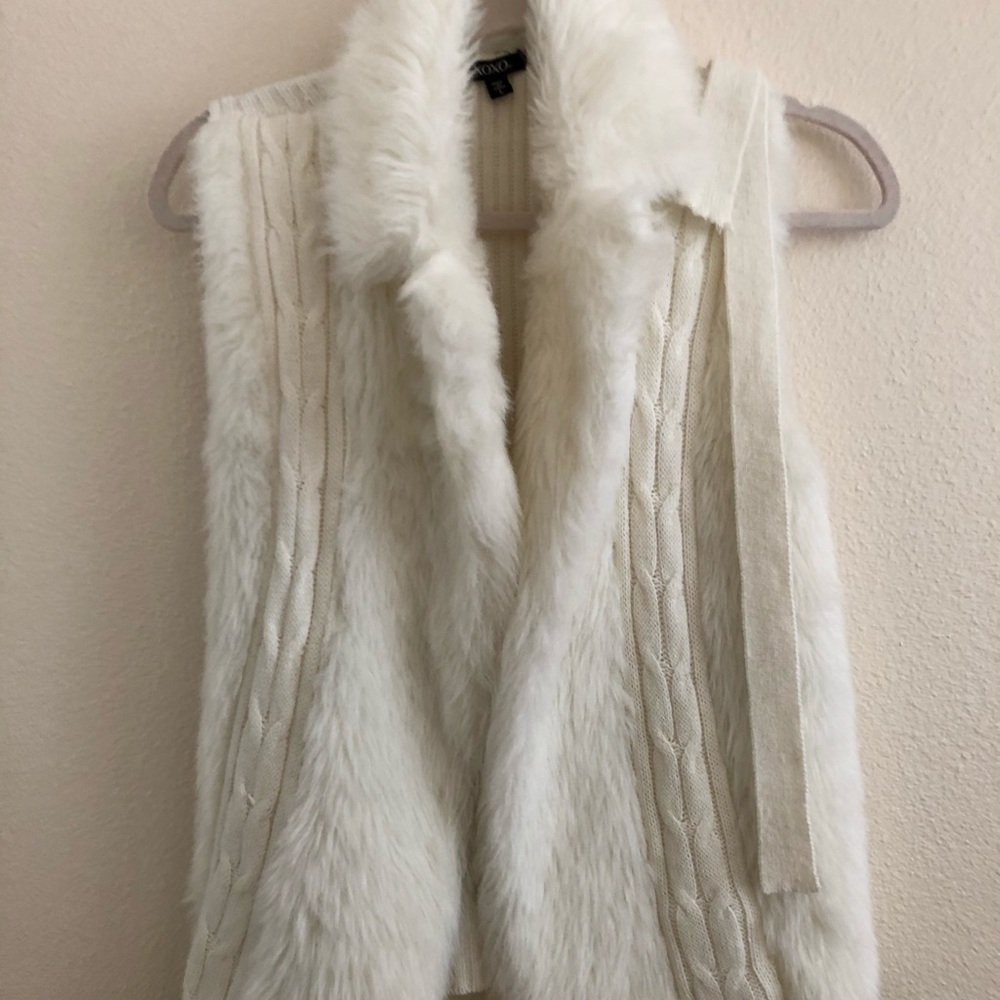 Fur and knit sweater vest